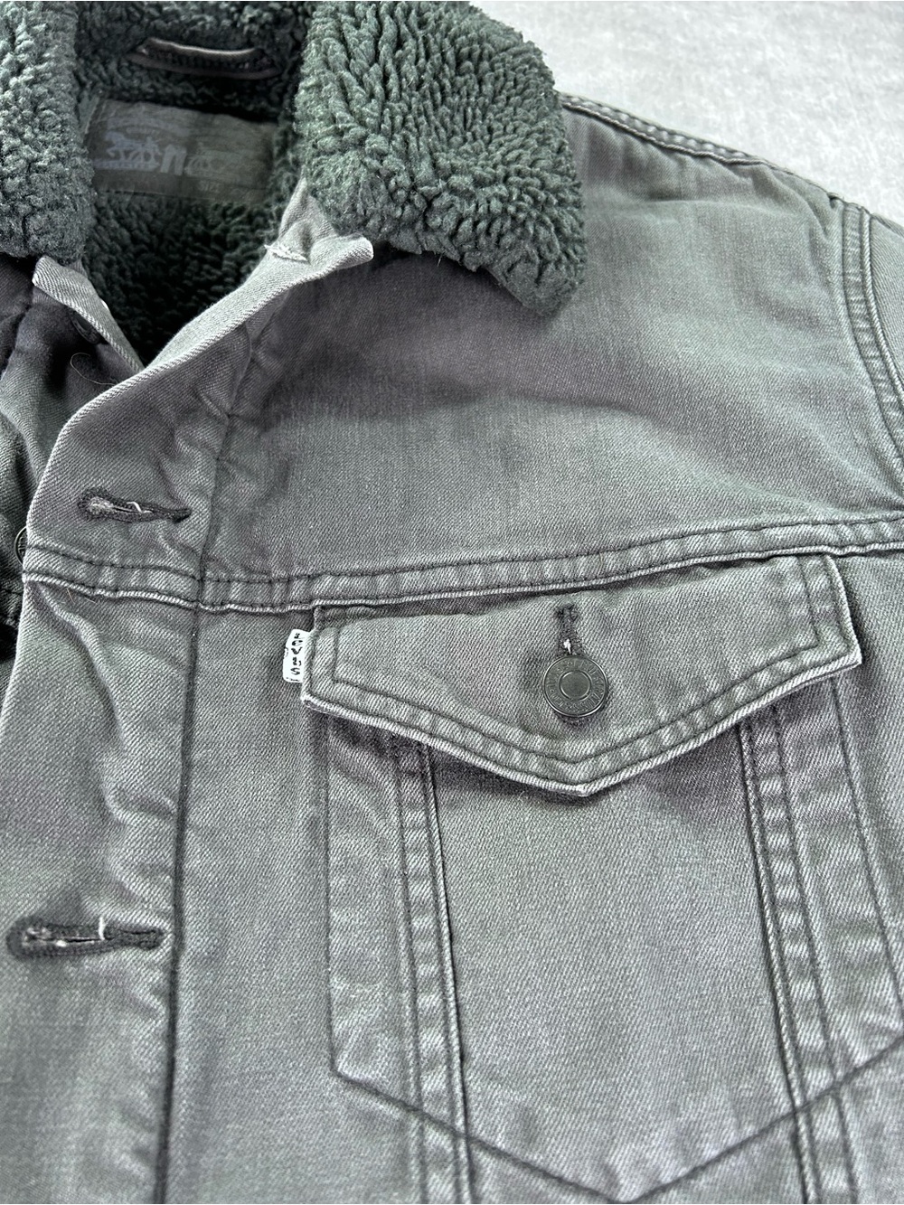 Levi’s Sherpa Trucker Jacket Men’s XXL Charcoal Gray Type III Denim Workwear